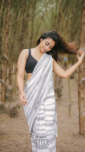 Load image into Gallery viewer, BLACK AND WHITE KALYANI SAREE KDM24-13 - NEITEE