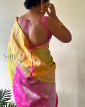 Load image into Gallery viewer, PASTEL GREEN WITH DUAL BORDERS KANCHIVARAM SILK SAREE KS25-3 - NEITEE