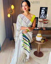 Load image into Gallery viewer, BLACK KARA SAREE WITH CONTRAST GREEN BORDER JO25-3 - NEITEE