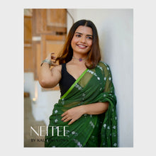 Load image into Gallery viewer, BOTTLE GREEN WITH SILVER ZARI BENGAL COTTON SAREE BCA24-6 - NEITEE
