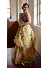 Load image into Gallery viewer, SANDALWOOD YELLOW AND LOTUS PURE MUSLIN JAMDANI JSJ24-7 - NEITEE
