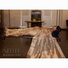 Load image into Gallery viewer, LIGHT BEIGE GOLD TISSUE SAREE TSA24-5 - NEITEE
