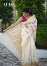 Load image into Gallery viewer, OFF WHITE BANARASI KATAN SILK SAREE BSF21-9 - NEITEE
